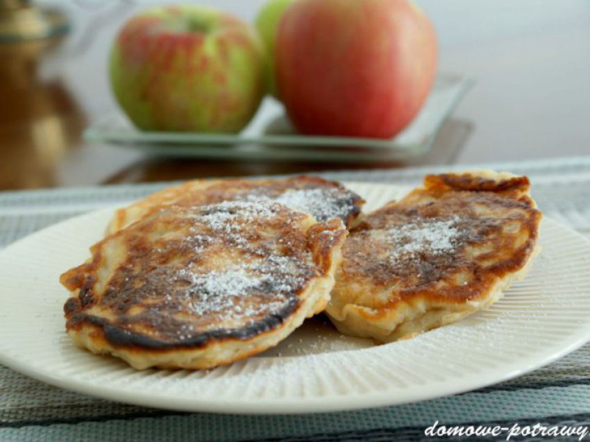 Racuchy z jabłkami Racuchy z jabłkami