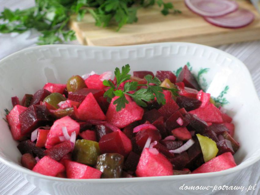 Surówka z buraka i ogórka kiszonego Surówka z buraka i ogórka kiszonego