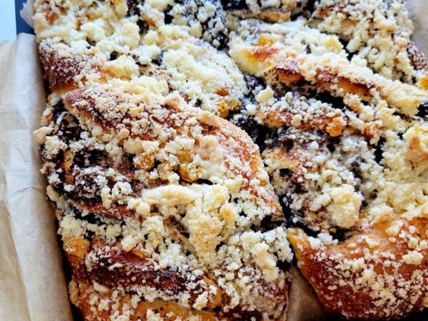 Makowiec drożdżowy z kruszonką Makowiec drożdżowy z kruszonką