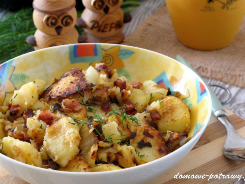 Ziemniaki smażone z boczkiem tradycyjne Ziemniaki smażone z boczkiem tradycyjne
