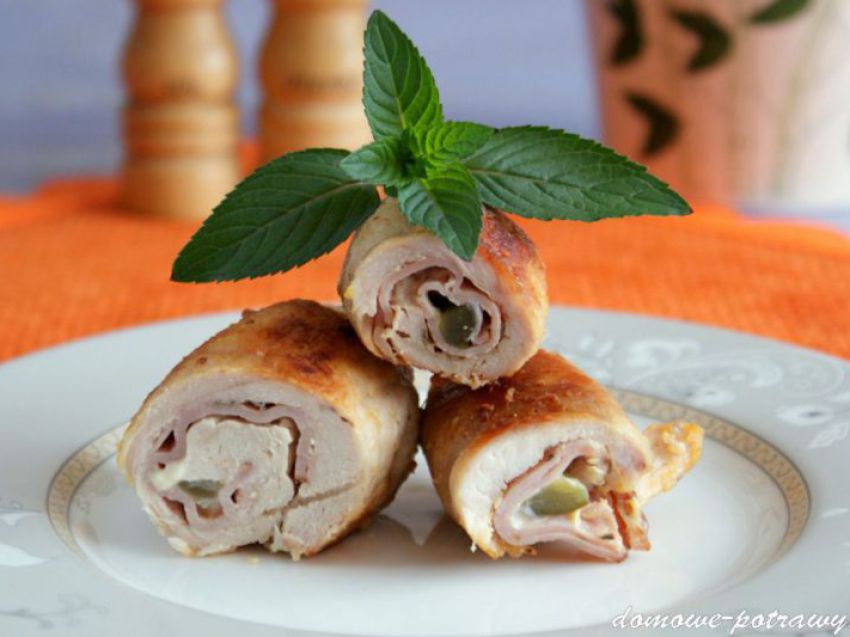 Roladki z kurczaka z szynką i serem Roladki z kurczaka z szynką i serem