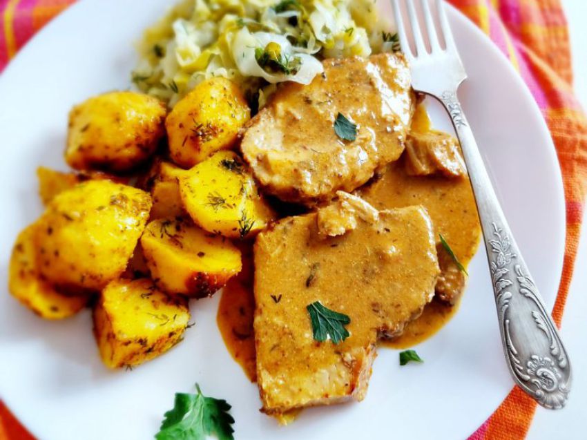 Bitki z szynki w sosie własnym Bitki z szynki w sosie własnym