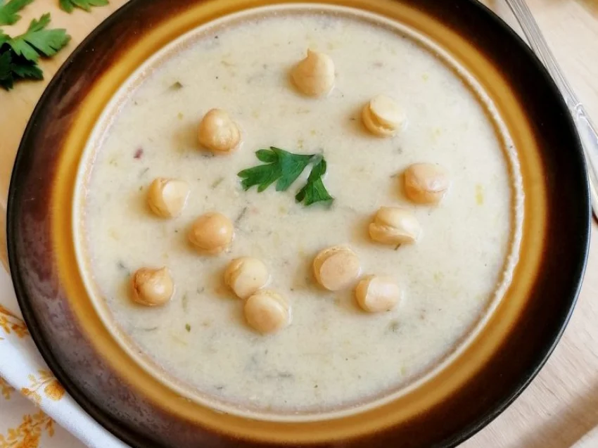 Zupa porowo-serowa Zupa porowo-serowa