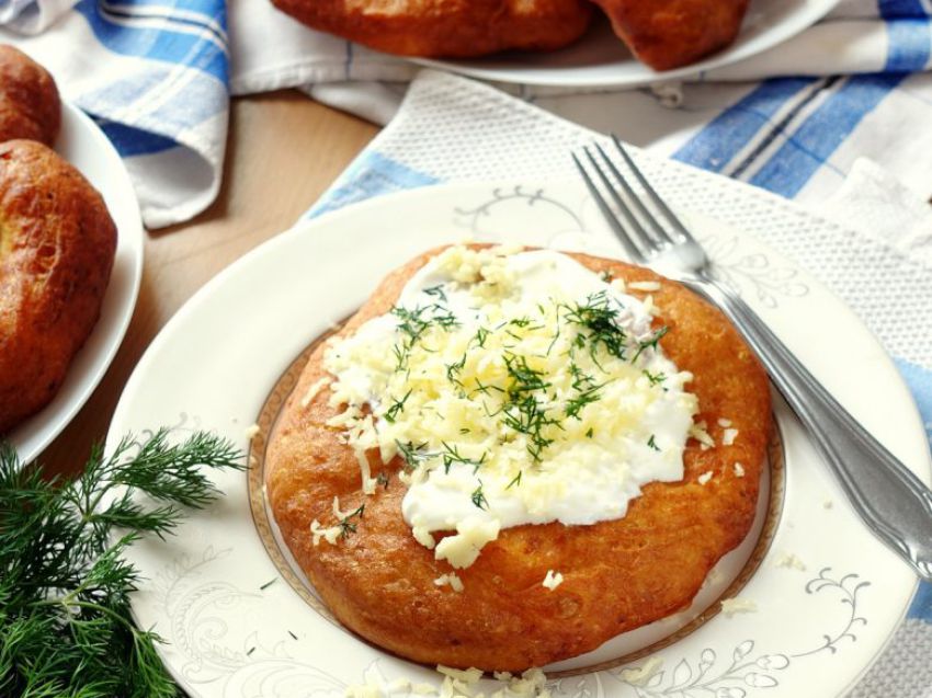 Langosze - węgierskie placki Langosze - węgierskie placki