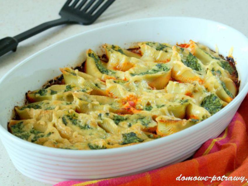 Muszle makaronowe ze szpinakiem i ricottą Muszle makaronowe ze szpinakiem i ricottą