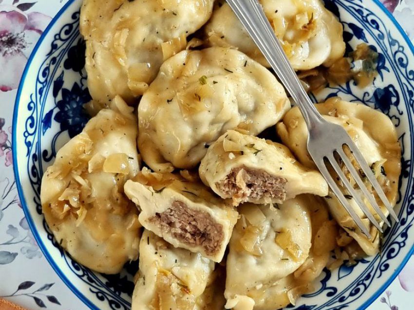 Pierogi z mięsem i warzywami z rosołu Pierogi z mięsem i warzywami z rosołu