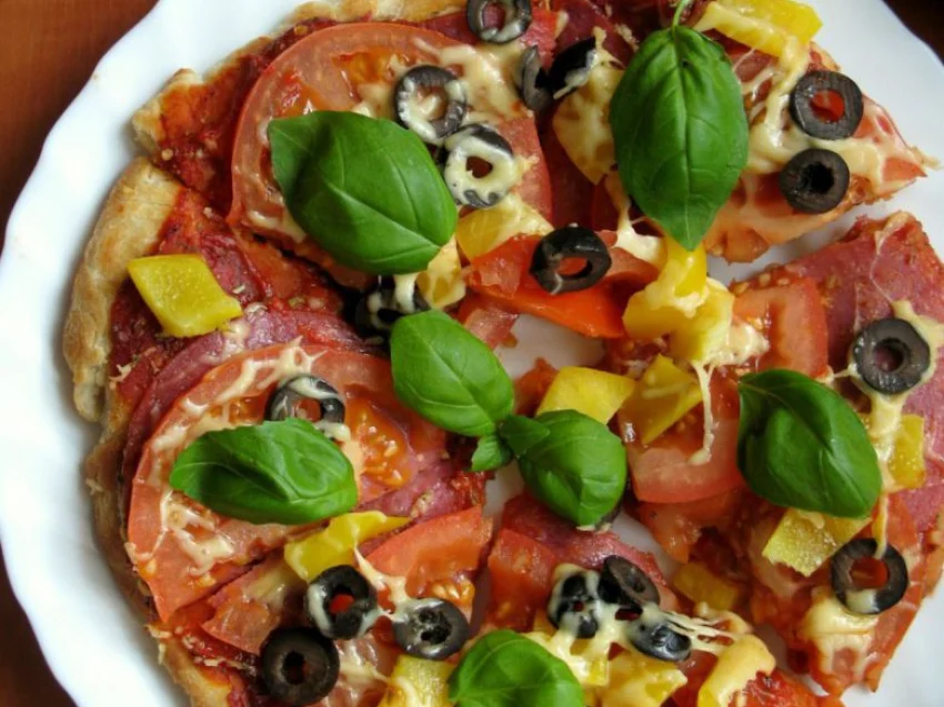 Pizza z patelni Pizza z patelni