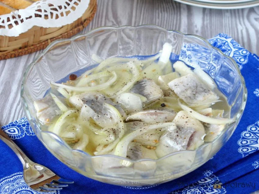 Śledzie marynowane w occie Śledzie marynowane w occie