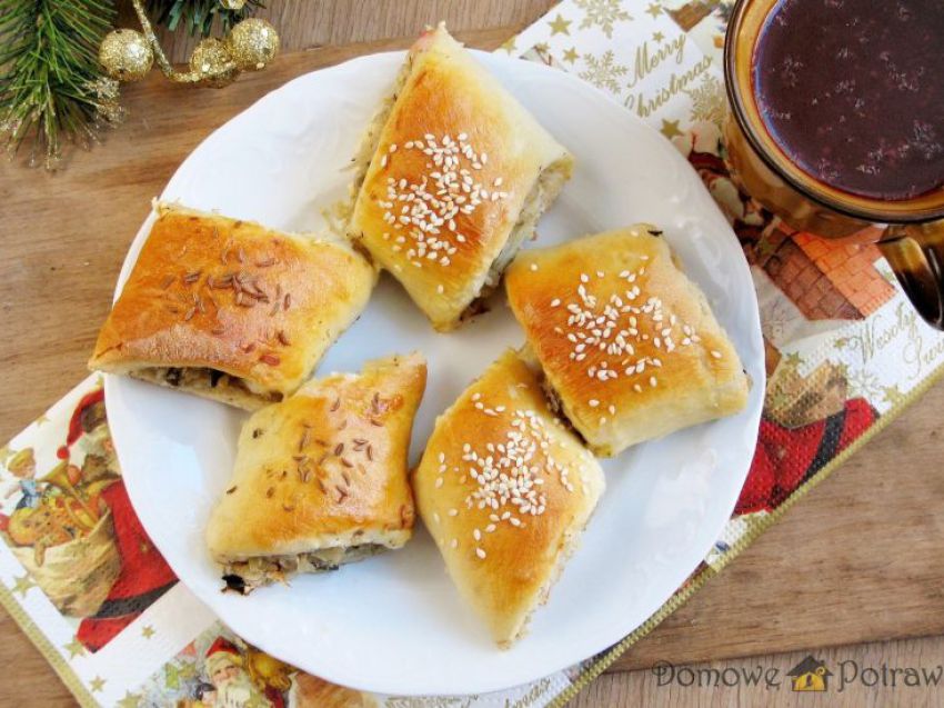 Paszteciki z kapustą i grzybami Paszteciki z kapustą i grzybami