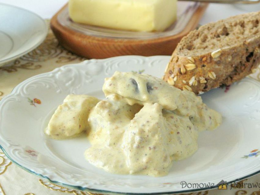 Śledzie w sosie musztardowym Śledzie w sosie musztardowym