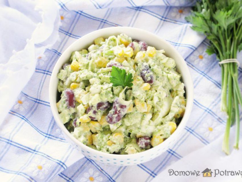 Sałatka brokułowa z jajkiem Sałatka brokułowa z jajkiem