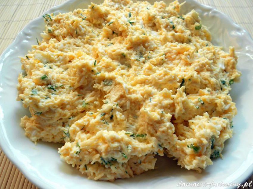 Pasta z żółtego sera i jajek (serowa) Pasta z żółtego sera i jajek (serowa)