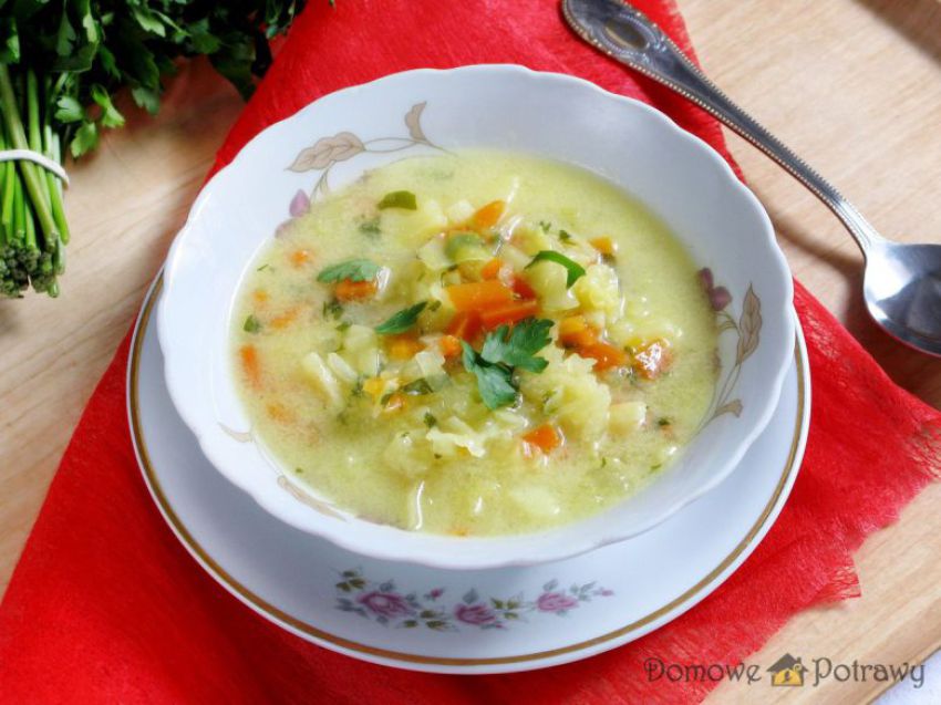 Zupa kapuśniak z młodej kapusty Zupa kapuśniak z młodej kapusty