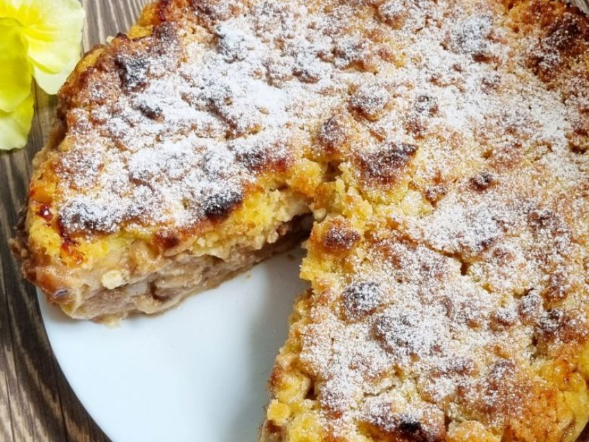 Szarlotka ze smażonymi jabłkami i galaretką Szarlotka ze smażonymi jabłkami i galaretką