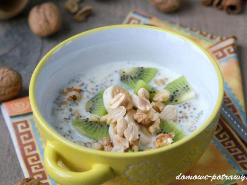 Owsianka z nasionami chia Owsianka z nasionami chia