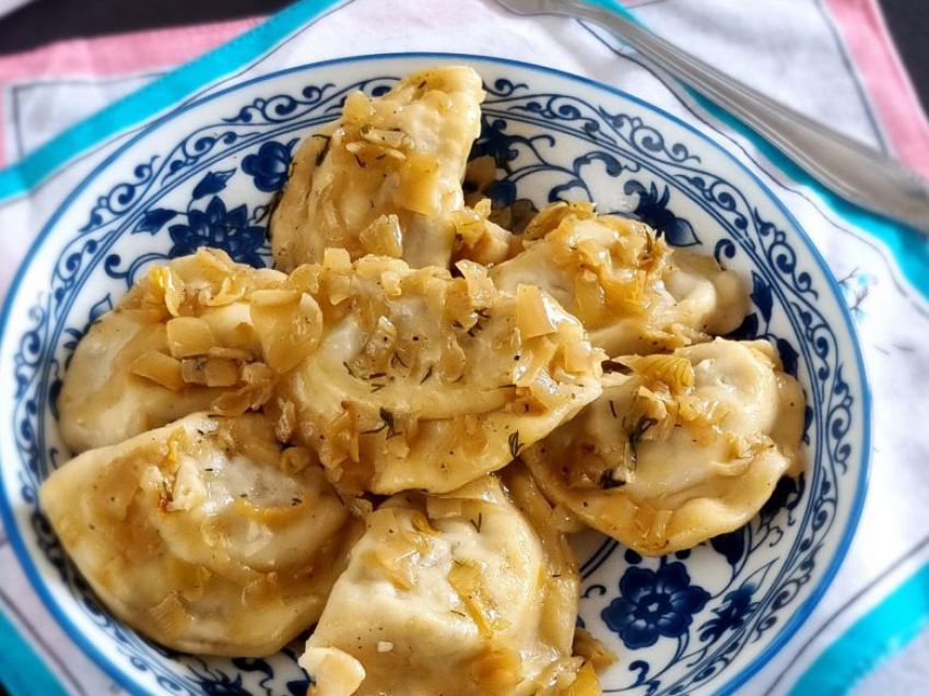 Pierogi z mięsem i warzywami z rosołu Pierogi z mięsem i warzywami z rosołu