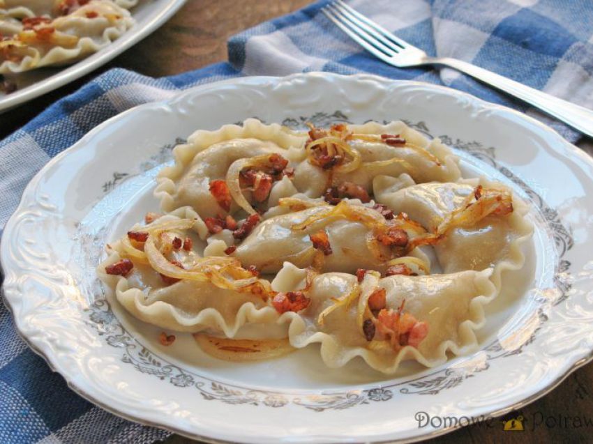 Pierogi z pasztetową Pierogi z pasztetową