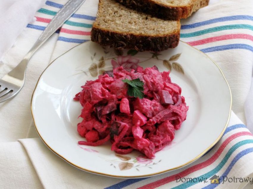 Sałatka śledziowa z buraczkami Sałatka śledziowa z buraczkami