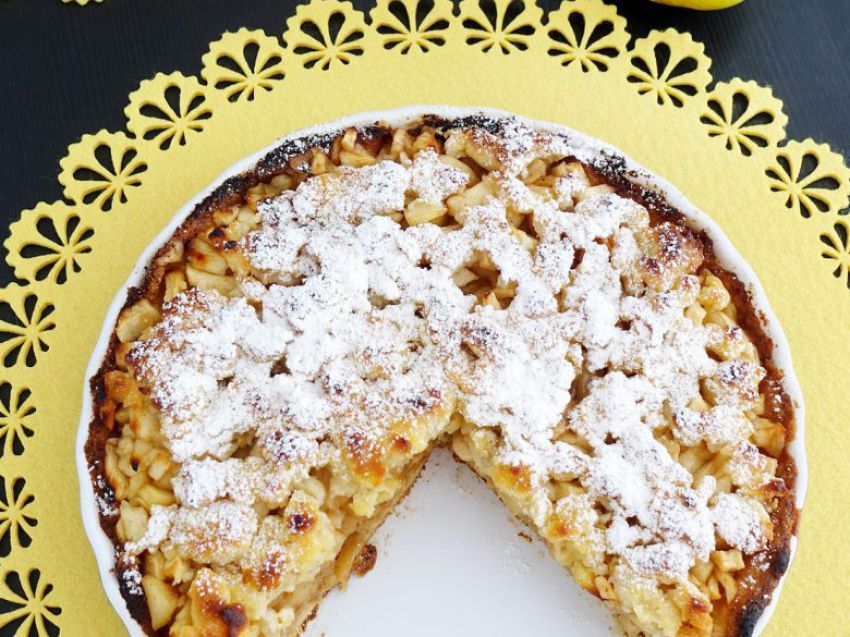 Prosta tarta z jabłkami i kruszonką Prosta tarta z jabłkami i kruszonką