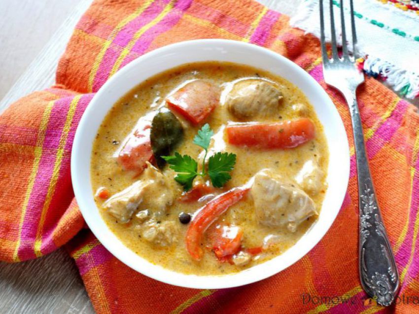 Gulasz z indyka z papryką Gulasz z indyka z papryką