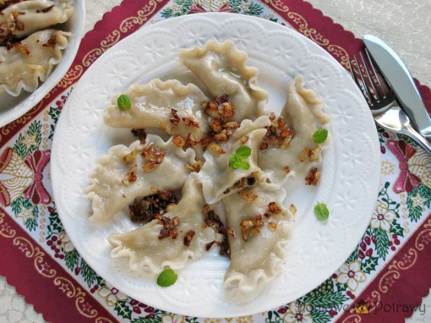 Pierogi z kapustą i grzybami Pierogi z kapustą i grzybami