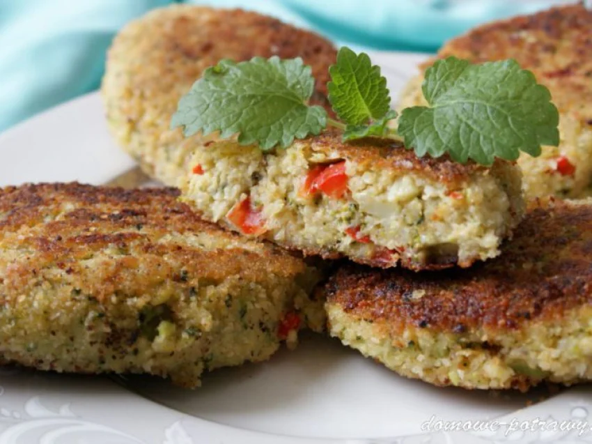 Kotlety z kaszy jaglanej i brokuła Kotlety z kaszy jaglanej i brokuła