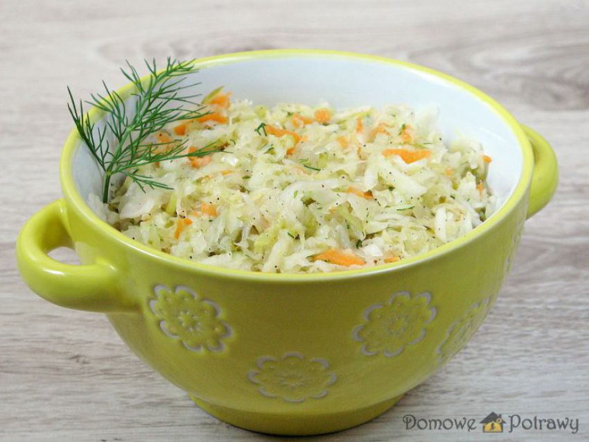 Surówka z kiszonej kapusty Surówka z kiszonej kapusty