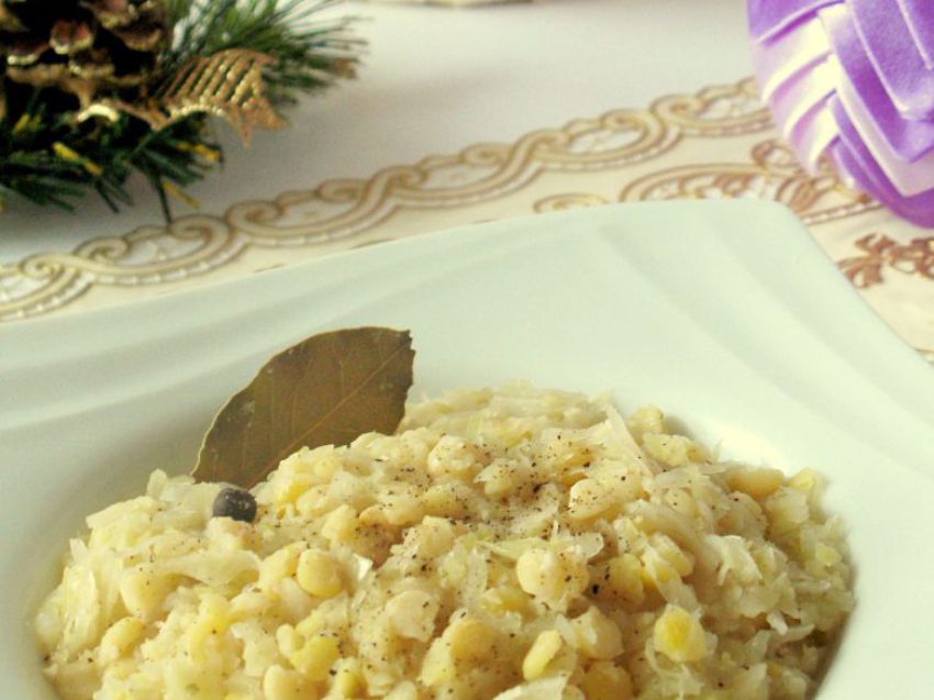 Kapusta z grochem na Wigilię Kapusta z grochem na Wigilię