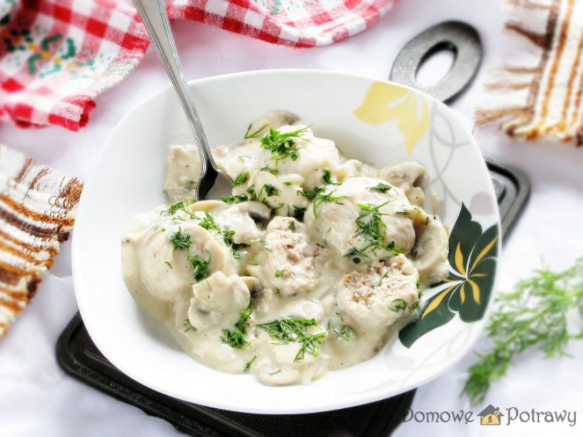 Pulpety w sosie pieczarkowym Pulpety w sosie pieczarkowym