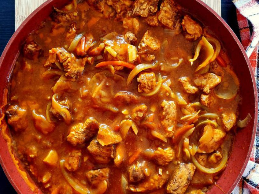 Szybki kurczak w sosie słodko-kwaśnym Szybki kurczak w sosie słodko-kwaśnym