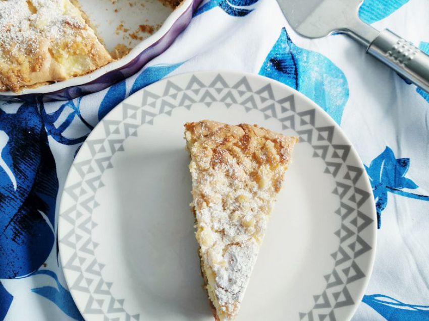 Krucha tarta z jabłkami i budyniową pianką Krucha tarta z jabłkami i budyniową pianką