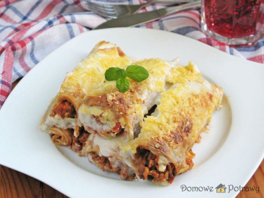 Naleśniki po bolońsku Naleśniki po bolońsku