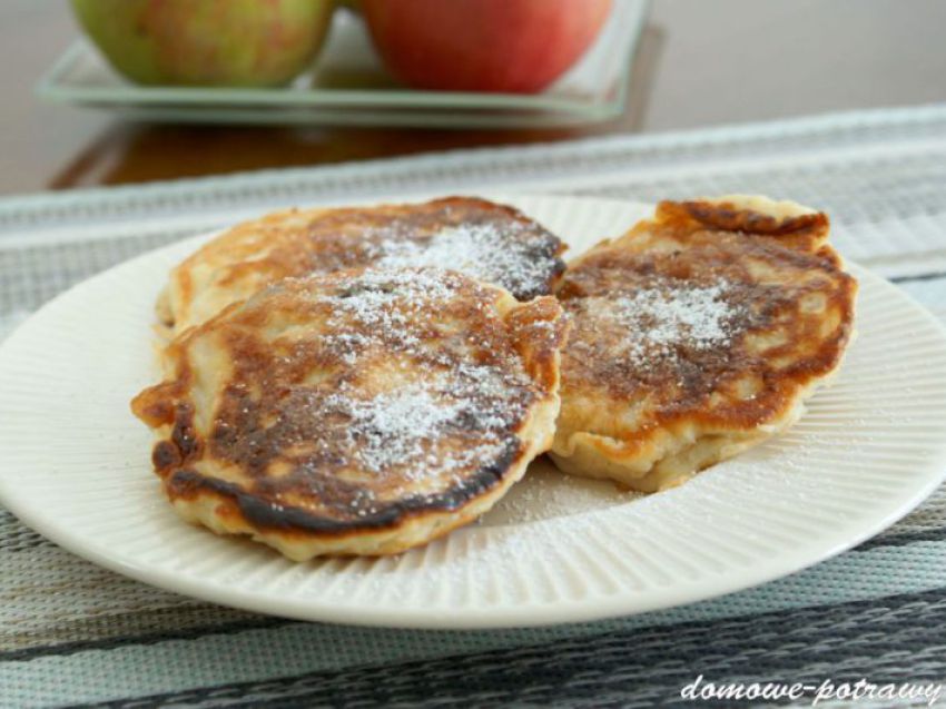 Racuchy z jabłkami Racuchy z jabłkami