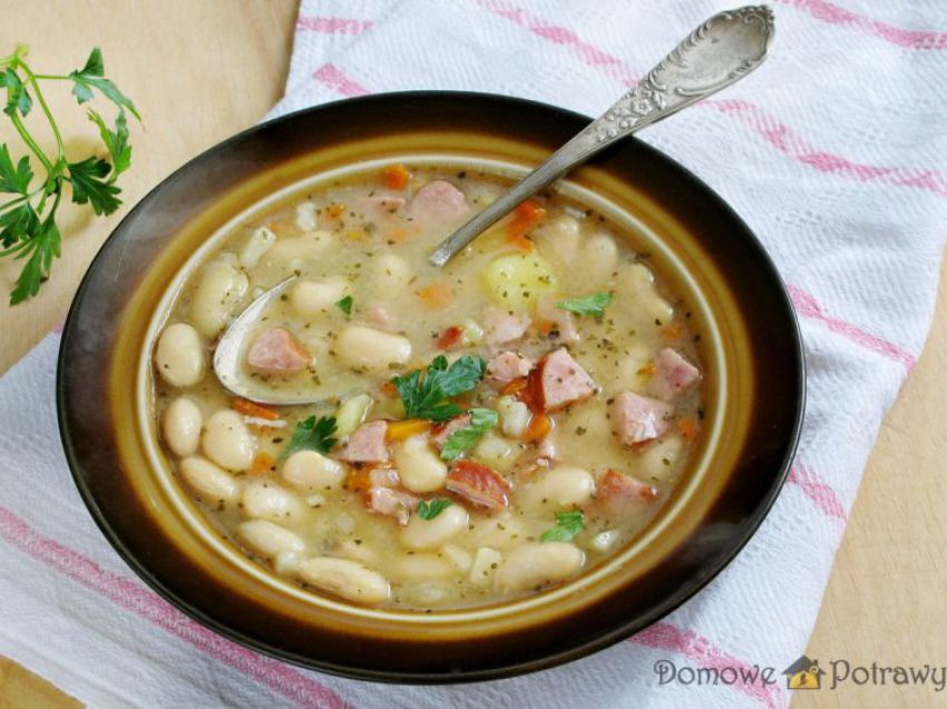 Zupa fasolowa - Fasolówka Zupa fasolowa - Fasolówka