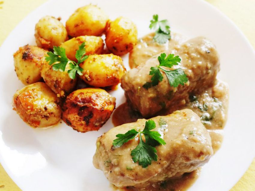 Zrazy wieprzowe z pieczarkami Zrazy wieprzowe z pieczarkami