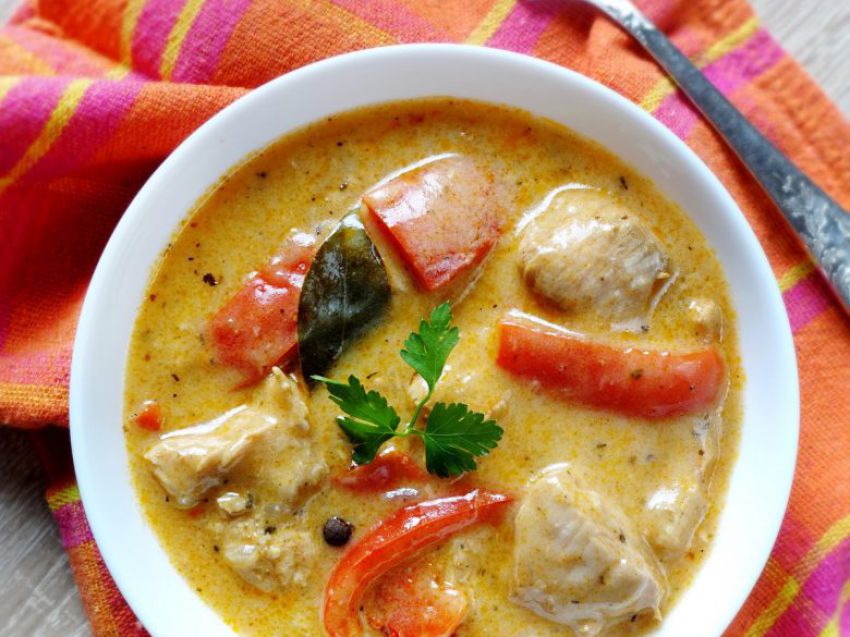 Gulasz z indyka z papryką Gulasz z indyka z papryką