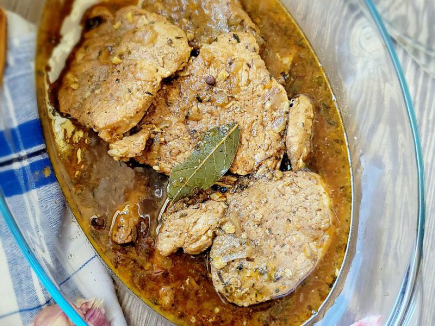 Szynka pieczona w piekarniku Szynka pieczona w piekarniku