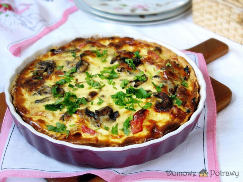 Tarta z kurczakiem i pieczarkami Tarta z kurczakiem i pieczarkami