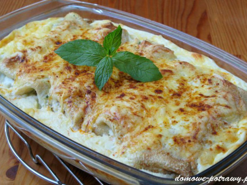 Naleśniki zapiekane ze szpinakiem i fetą Naleśniki zapiekane ze szpinakiem i fetą