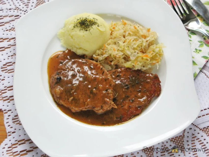 Schab w sosie własnym Schab w sosie własnym