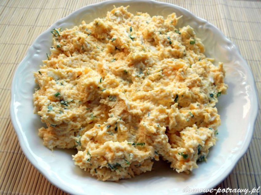 Pasta z żółtego sera i jajek (serowa) Pasta z żółtego sera i jajek (serowa)