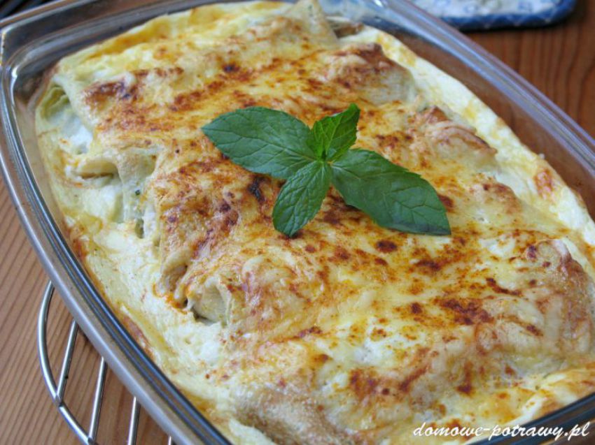 Naleśniki zapiekane ze szpinakiem i fetą Naleśniki zapiekane ze szpinakiem i fetą