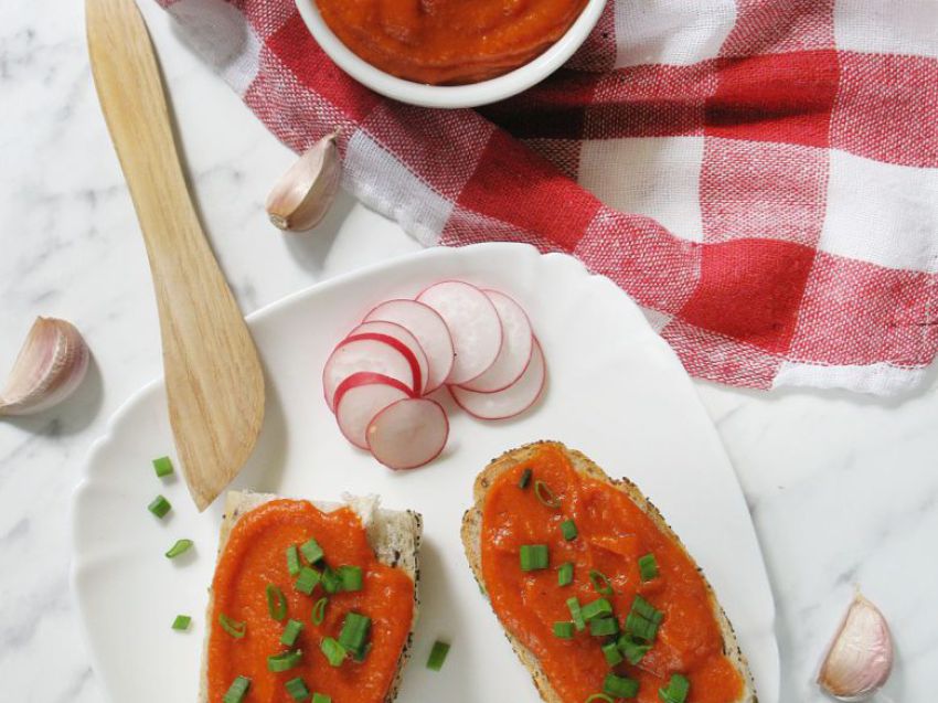 Pasta na kanapki z pieczonej papryki Pasta na kanapki z pieczonej papryki