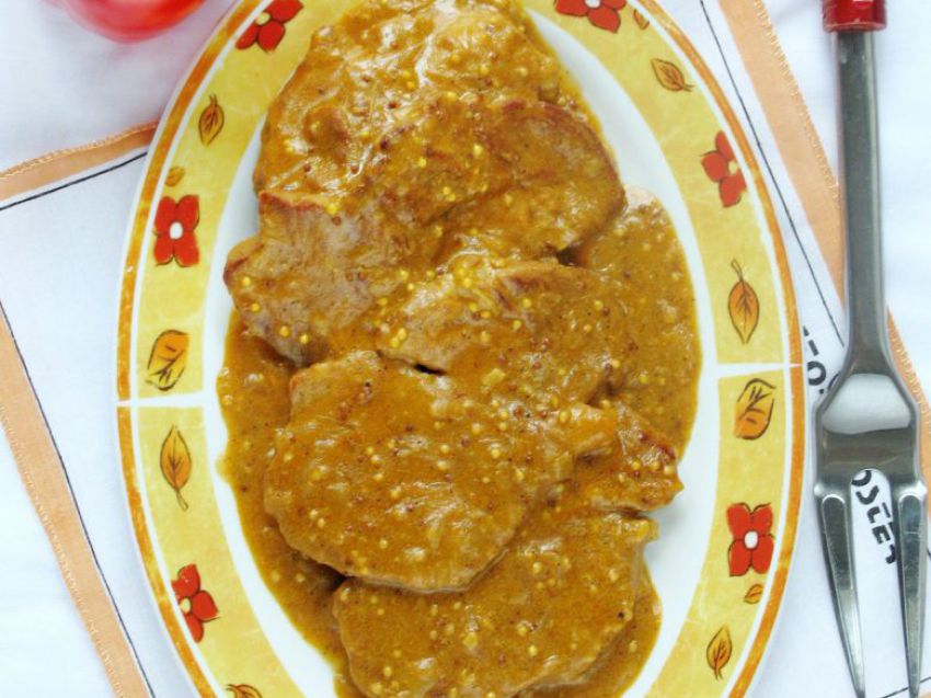 Karkówka w sosie musztardowym Karkówka w sosie musztardowym