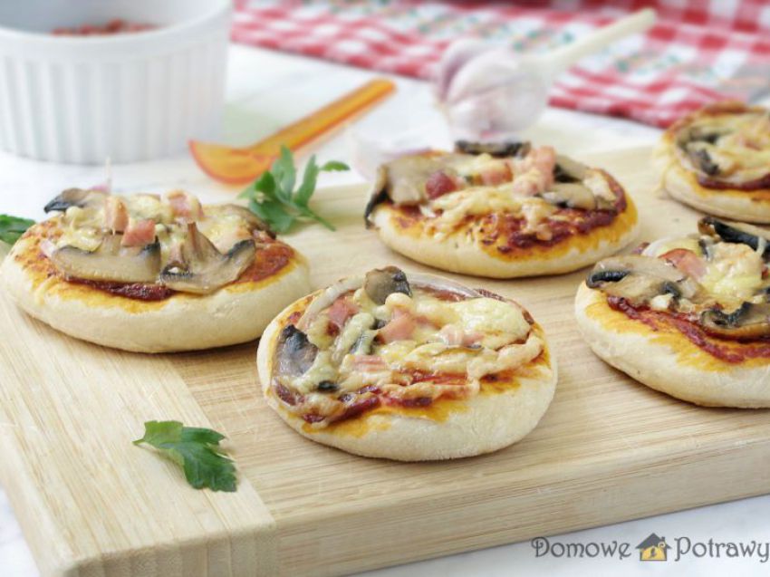 Mini pizze - pizzerinki Mini pizze - pizzerinki