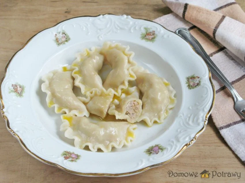 Pierogi z surowym mięsem mielonym Pierogi z surowym mięsem mielonym