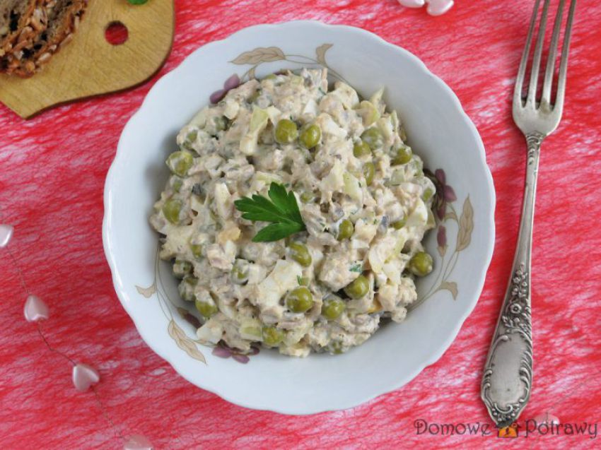 Sałatka z tuńczykiem i pieczarkami Sałatka z tuńczykiem i pieczarkami
