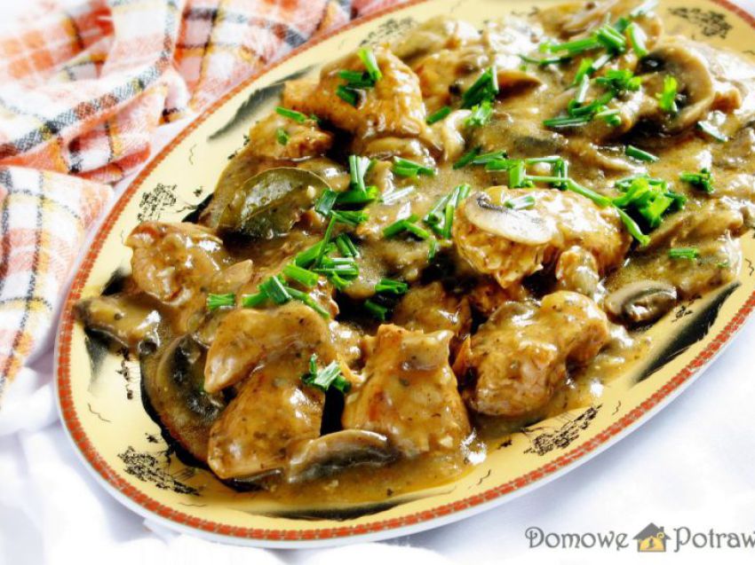 Polędwiczki z indyka w sosie pieczarkowym Polędwiczki z indyka w sosie pieczarkowym