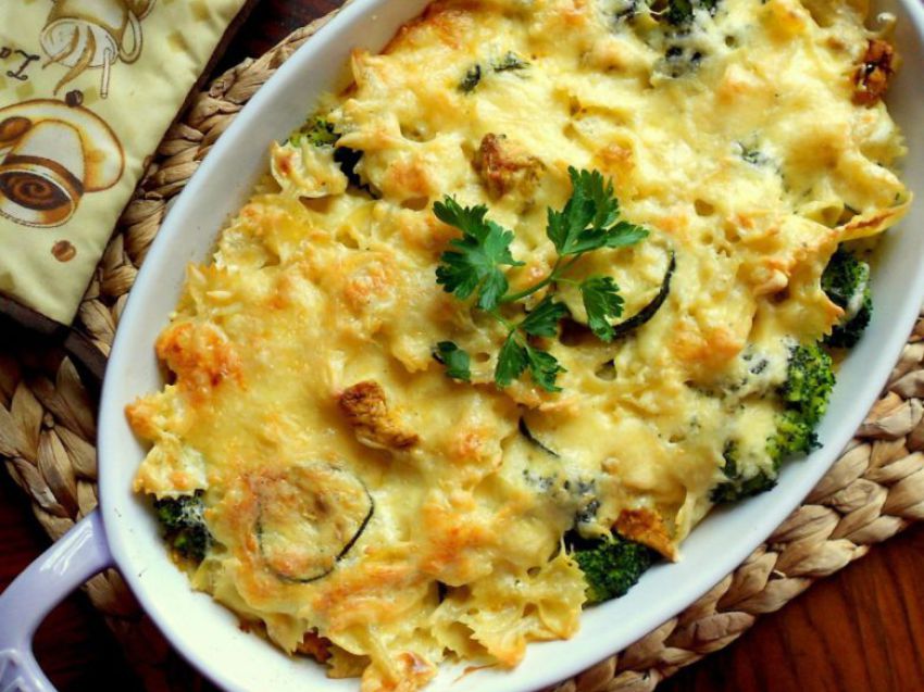 Makaronowa zapiekanka z indykiem Makaronowa zapiekanka z indykiem