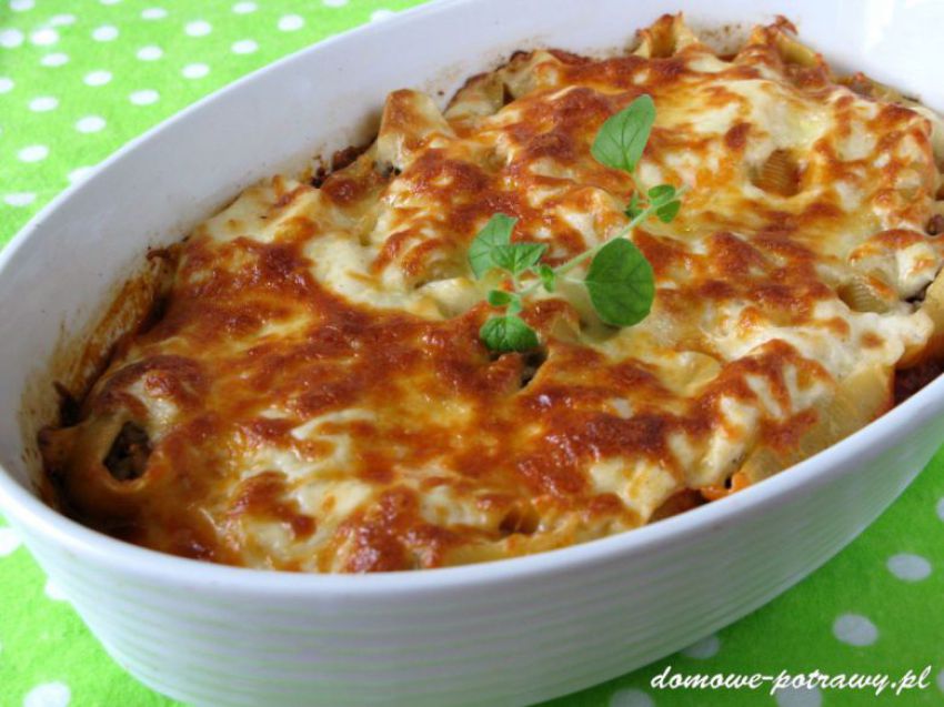 Muszle makaronowe nadziewane mięsem mielonym Muszle makaronowe nadziewane mięsem mielonym